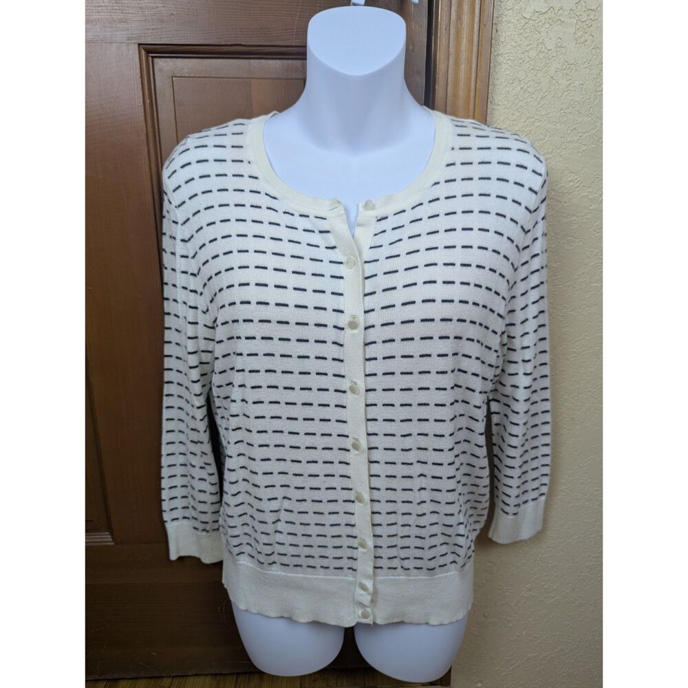 Cable & Gauge White and Black Cardigan with Pearly Buttons Size L